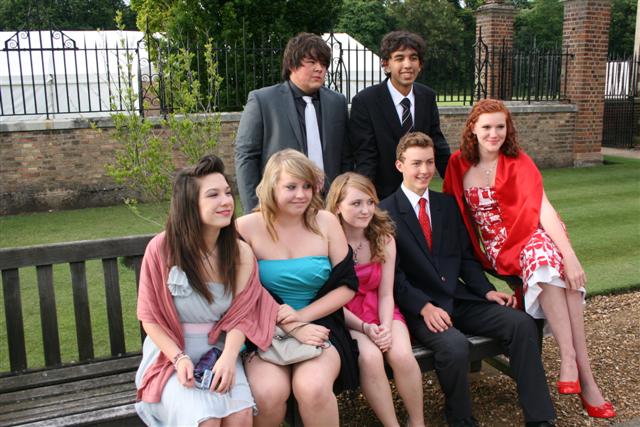 618x404 pixels (74K)